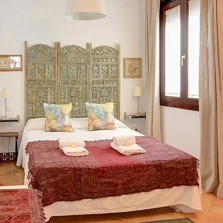 Apartamento Santa Cruz Seville Exterior photo